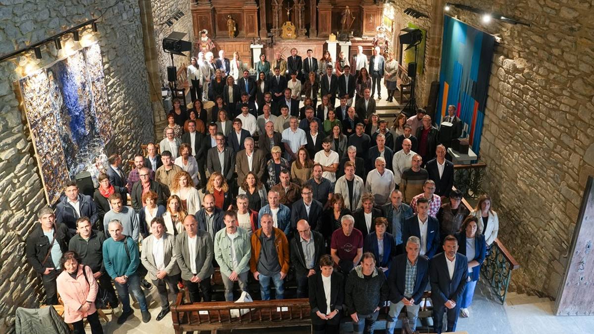 'Ipuskoa' izenaren lehen aipamen idatziaren milurtekoa gogoratzeko ekitaldian parte hartu dute eskualdeko zenbait ordezkarik