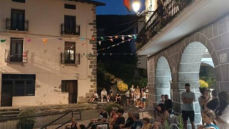 Gau giro ederrarekin agurtu dituzte sanpedroak Beizaman