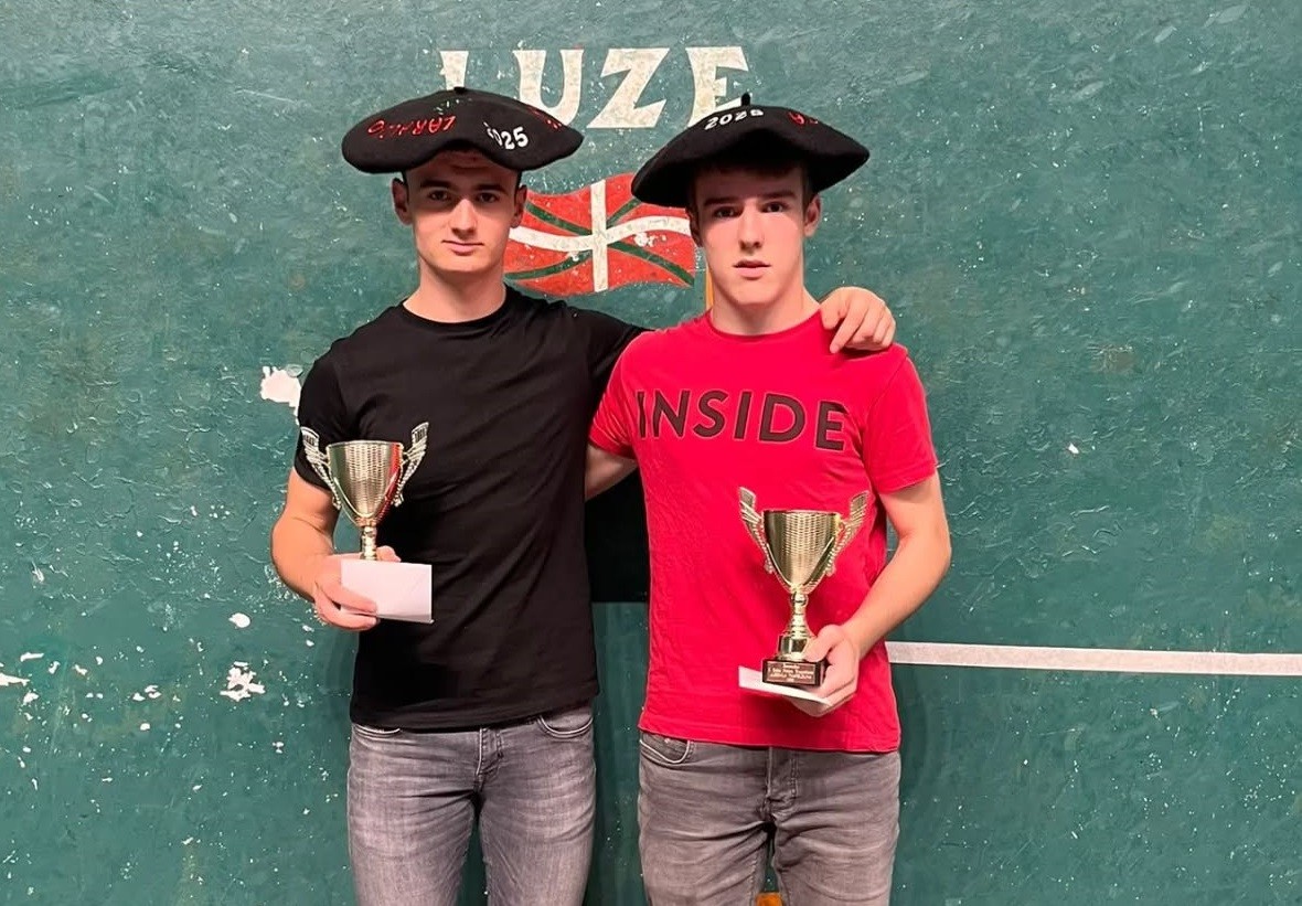 Julen Etxaniz txapeldun, Zarauzko I. Esku Pilota Txapelketan