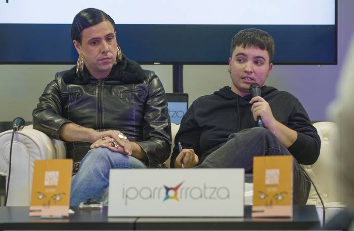 'Garen piztiaz beste. Hitz egin liteke transfeminismoaz?' liburua izango dute mintzagai datorren astean