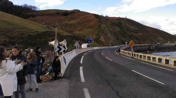 Janire Gonzalez-Etxabarri txapeldun eta Imanol Yeregi bigarren Orroagan, Euskalsurf Zirkuituko proban