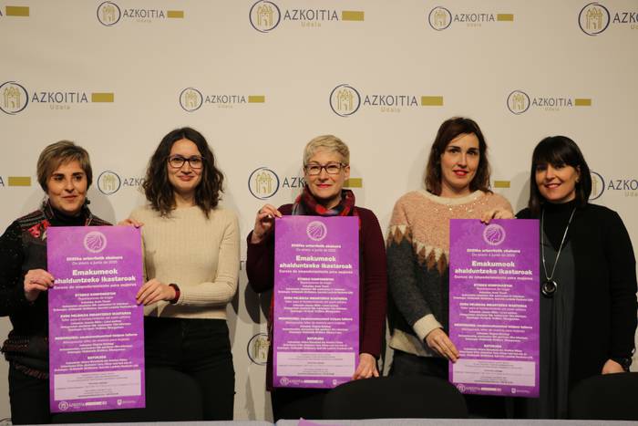 Emakumeak ahalduntzea helburu, askotariko ikastaroak prestatu ditu Azkoitiko Udalak