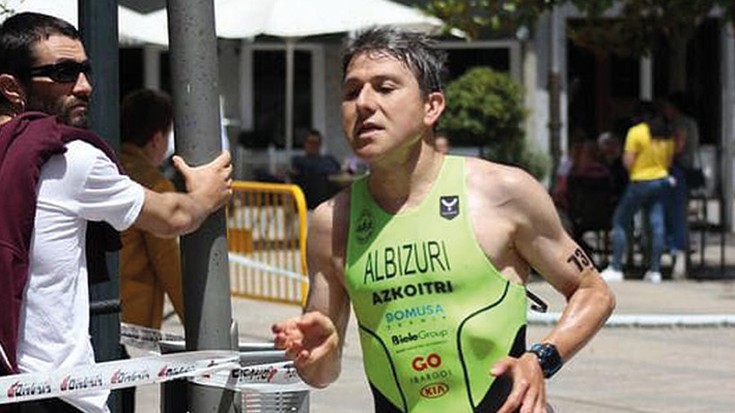 Jon Albizuri 18. postuan sailkatu da Hawaiiko Munduko Ironman txapelketan, 45 eta 49 urte bitartekoen artean