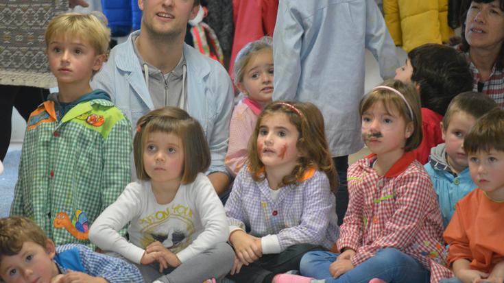 'Haurtzaroaren garrantzia bizitzan' hitzaldia izango da ostegunean Ikastolan