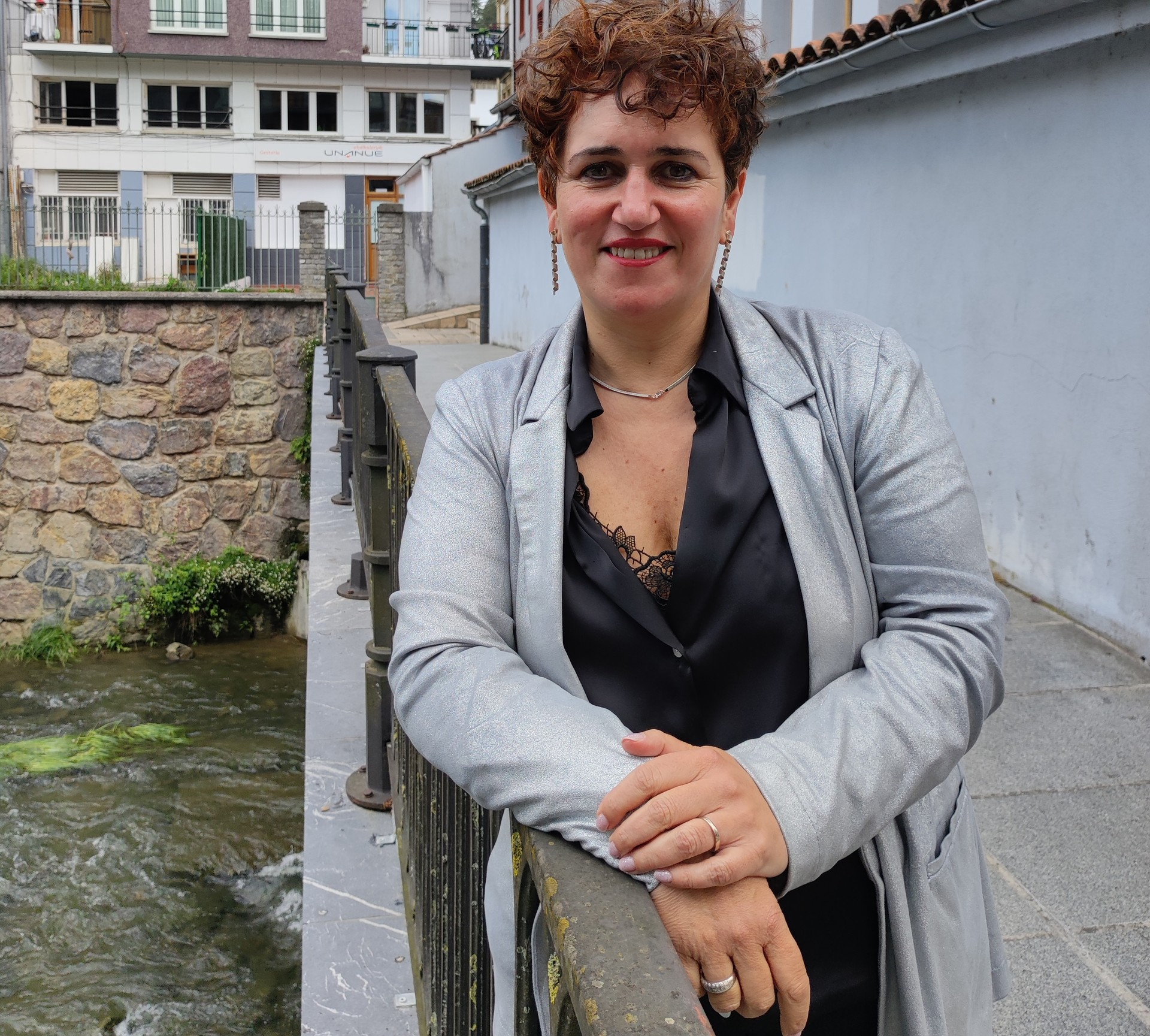 Ana Azkoitia: "Mimo handiz landu dugu programa, herri aurreratua eta aurrerakoia eraikitzen jarraitzeko"