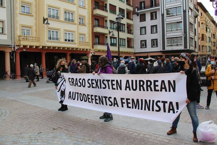 Aurreko astean Miarritzen jazotako erailketa matxista salatuko dute gaur