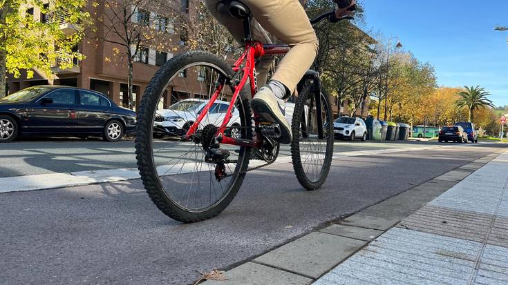 Hitzaldia eta bizikleta martxa antolatu ditu Kalapiek egunotarako