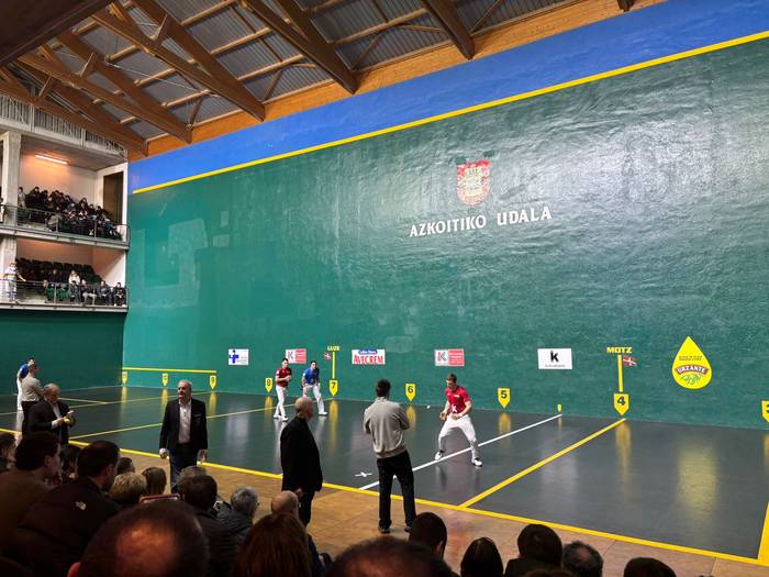 Artola eta Imaz nagusi, Etxeberriaren eta Rezustaren aurka