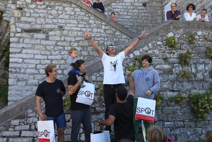 Popetok eta Granadosek irabazi dute surfeko txapelketa herrikoia