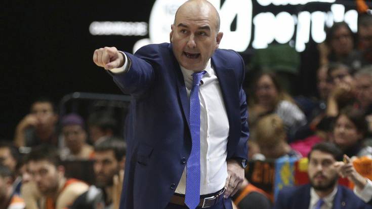 Jaume Ponsarnau eta Miguel Mendez saskibaloiko entrenatzaileek 'clinic'-a eskainiko dute