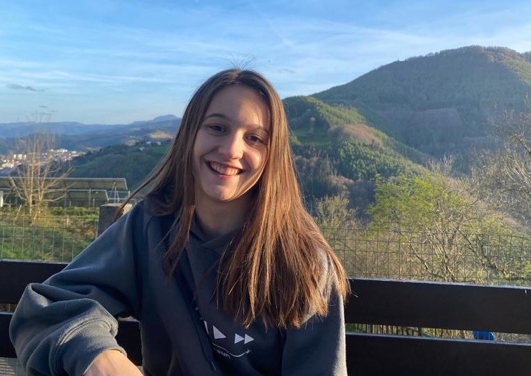 Naia Arrizabalaga: "Zaindu dezagun euskara, aurrekoek zaindu zuten erara!"