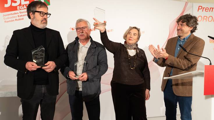 'Oroimenaren Hegoak' jardunaldietan saritu dute Gorka Landaburu