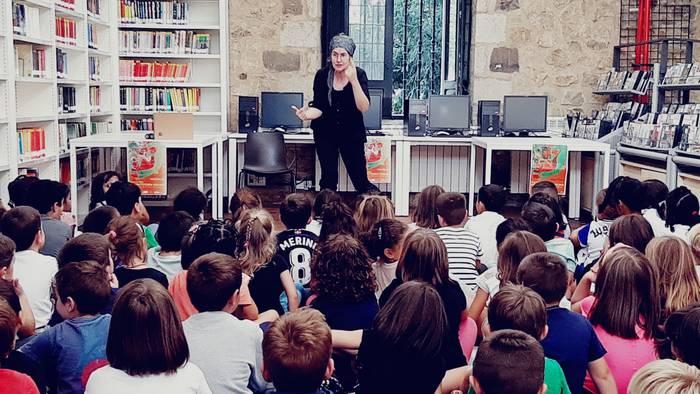 Itziar Saenz de Ojerrek ipuin kontaketa saioa eskainiko du hilaren 14an Azpeitiko Udal Liburutegian
