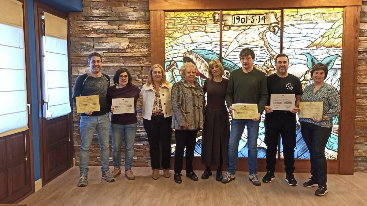 Aitortza egin diete Orioko odol emaileei udaletxean