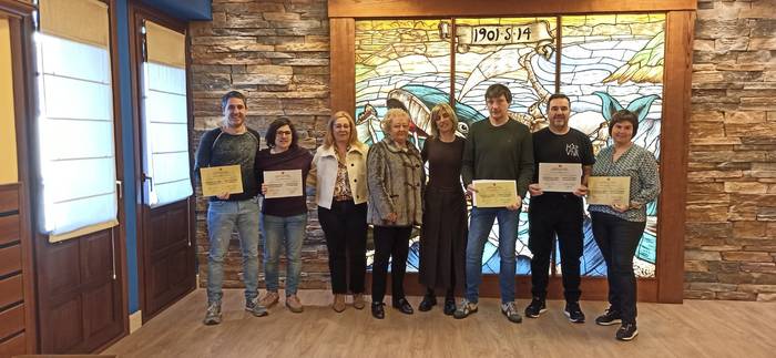 Aitortza egin diete Orioko odol emaileei udaletxean