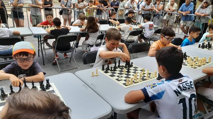 Xake denboraldia biribiltzeko txapelketa-erakustaldia egin dute