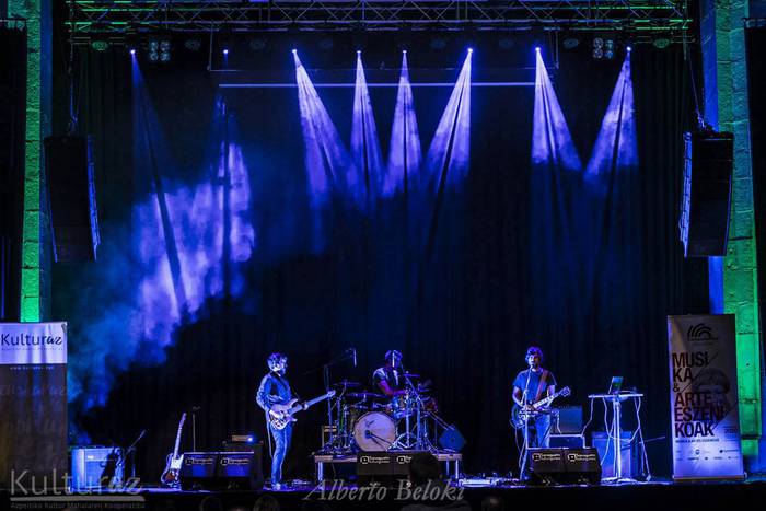 Siete C eta Convoi taldeen musika ekarri du Katapulta Tour-ek Azpeitira