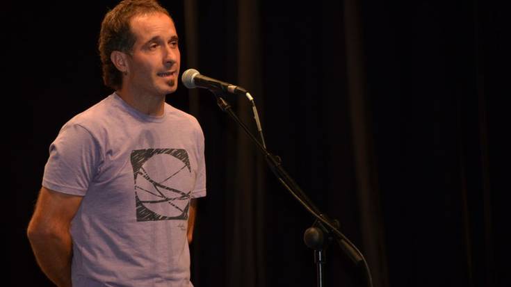 Azaroaren 24an abestuko du Mantxik Txapelketako finalaurrekoan