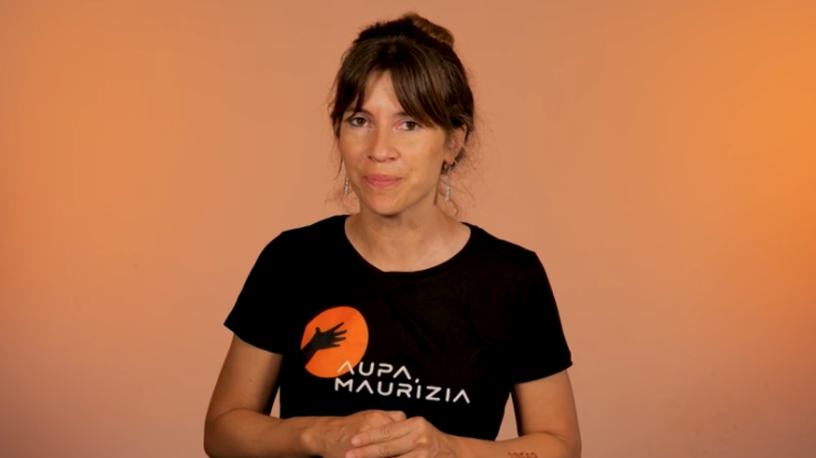 Sar dadila kalabazan: 'Pello eta galtxagorriak'