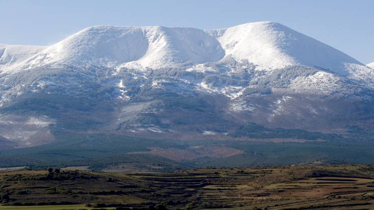 Moncayo mendira joango da Inda-Mendi urrian, asteburuko irteeran