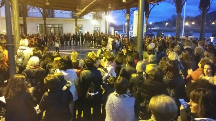 Bideoa: Martxoaren 8ko manifestazio jendetsua Orion