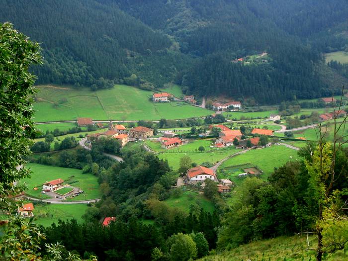 Mendi irteera antolatu du Agirok Bizkaiko mendietara