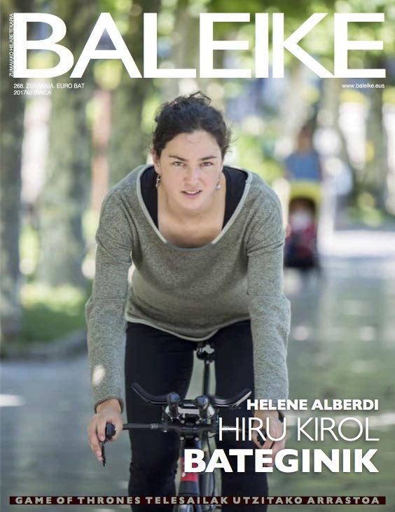 Zumaiako Triatloia irabazi berri duen Helene Alberdi, iraileko Baleike aldizkarian