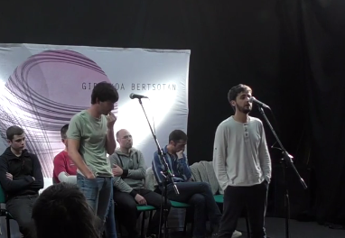 Lau zarauztarrek abestu dute Gipuzkoa Bertsotanen