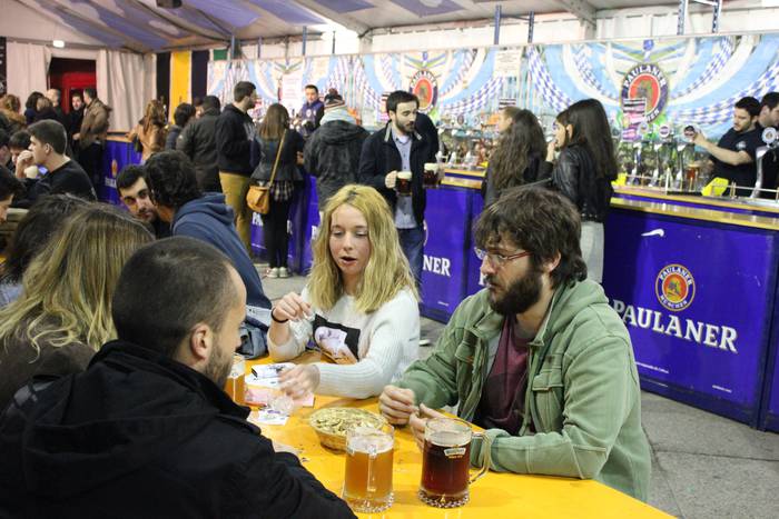 Autobus bereziak jarriko dituzte Garagardo Azokako egunetan