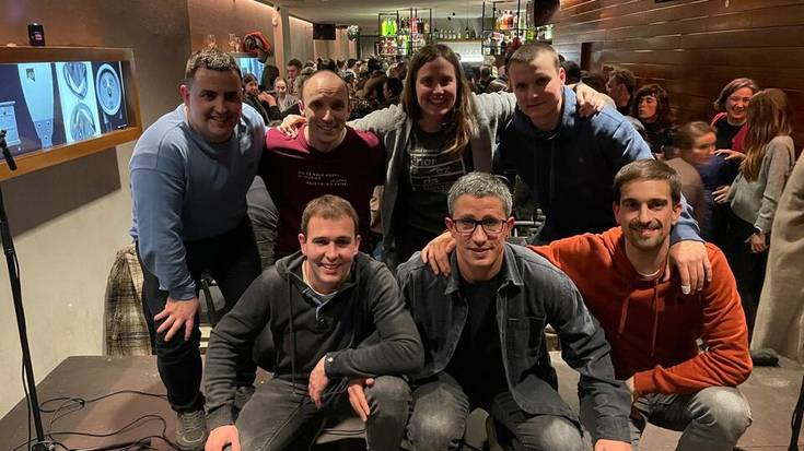 Astuk Alineaute taldea nagusitu da Herriarteko Bertso Txapelketaren bigarren kanporaketan