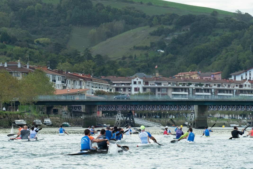 Piraguisten festa, argazkitan