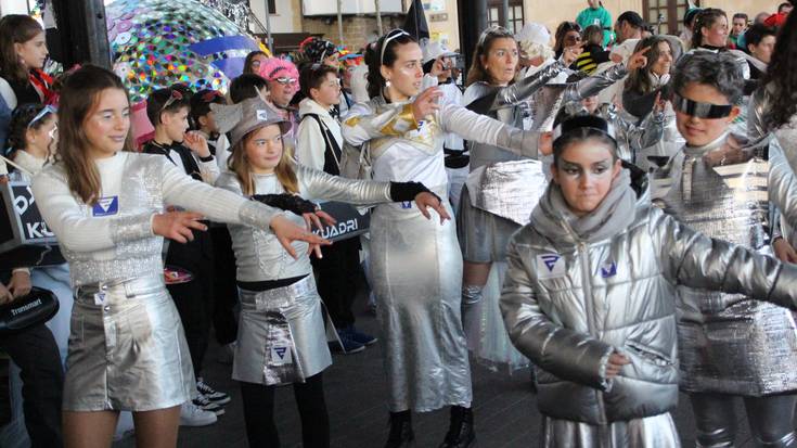 Eguraldi txarrak eraginda, aldaketak izango dira inauterietako biharko egitarauan