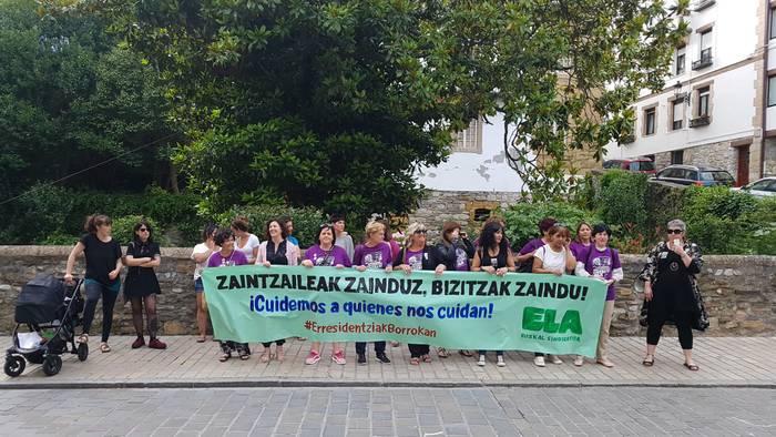 ELA sindikatuak bertan behera utzi du adinekoen egoitzetako greba