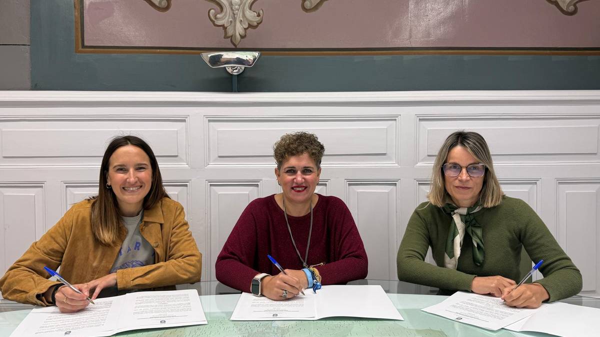 Iaz hasitako bideari jarraituta sinatu dute UKTk eta Azkoitiko Udalak hitzarmena gaur