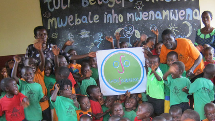 Elkartasun zumba saioa egingo dute larunbatean, kiroldegian