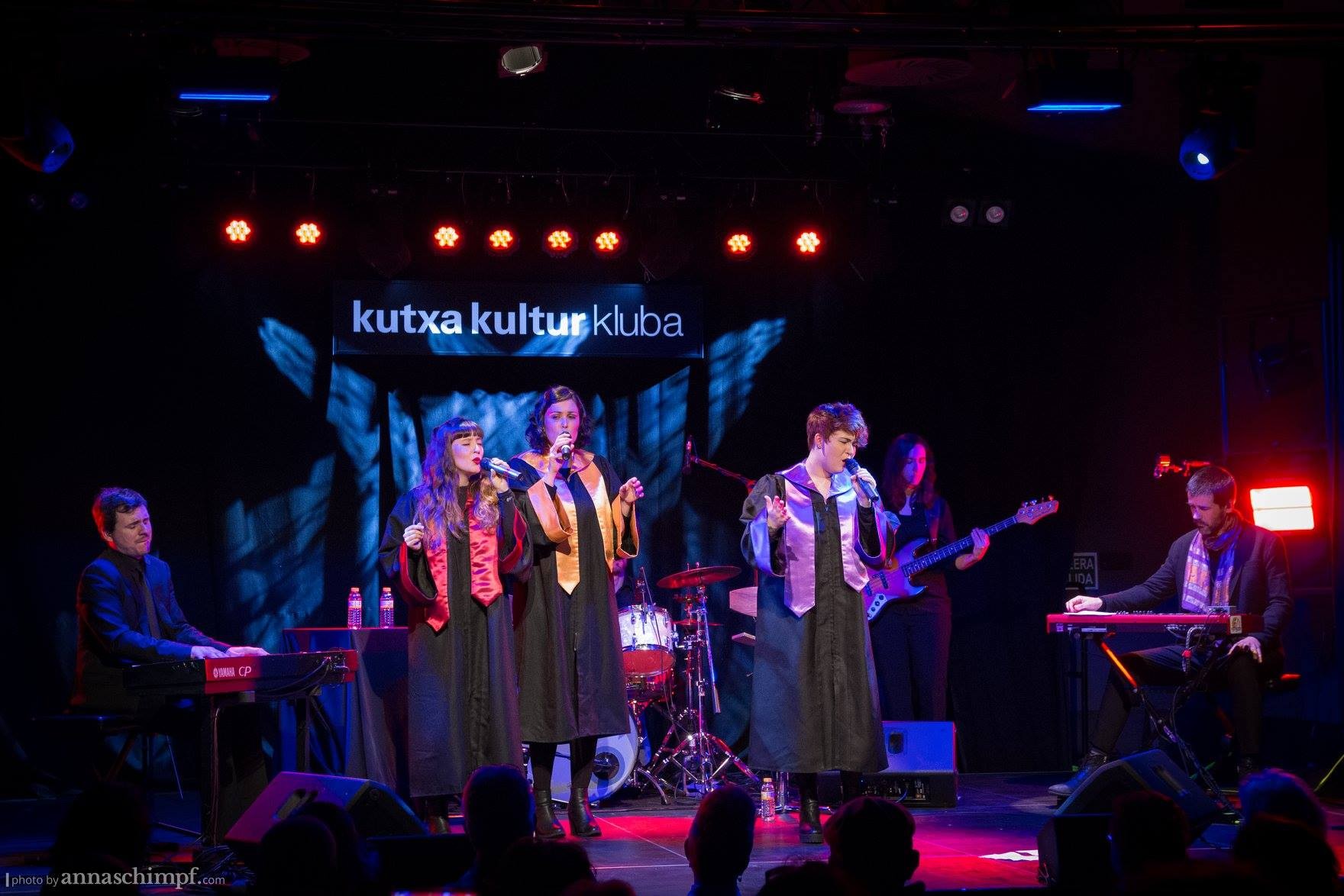 Ispirit euskal gospel taldearen emanaldirako lau sarrera zozkatuko ditu Maxixatzenek