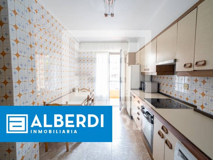 Alberdi Inmobiliaria: etxebizitza salgai, Izarraitz kalean