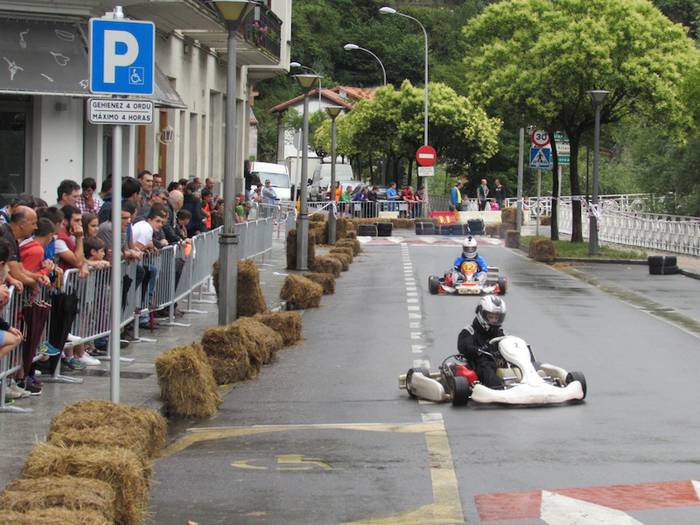 Iñaki Aiertzak irabazi du Azpeitiko Karting erakustaldia