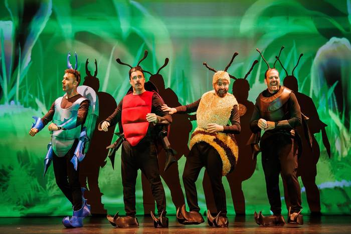 Bihartik aurrera erosi ahal izango dira datozen antzerki eta dantza emanaldietarako sarrerak