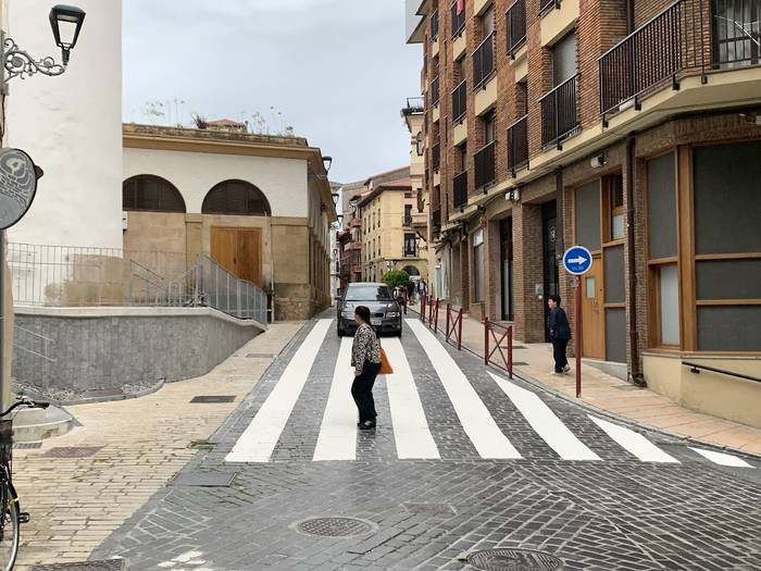 Alde Zaharrekoa, Zumaiako zebra bide zabalena ote?