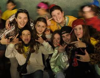 Mozorro koloretsuekin hasi dituzte inauteriak herrian