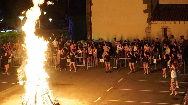 Lizarra zutik jarrita, sanjoanetan bete-betean sartu dira Urrestillan