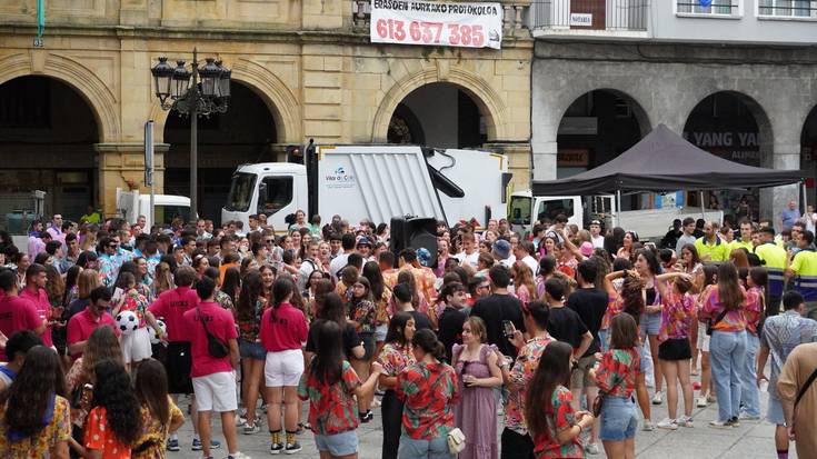 Apar festa, Skapaierekin kalejira eta zezena izan dira festetako azken arratsaldeko entretenigarriak