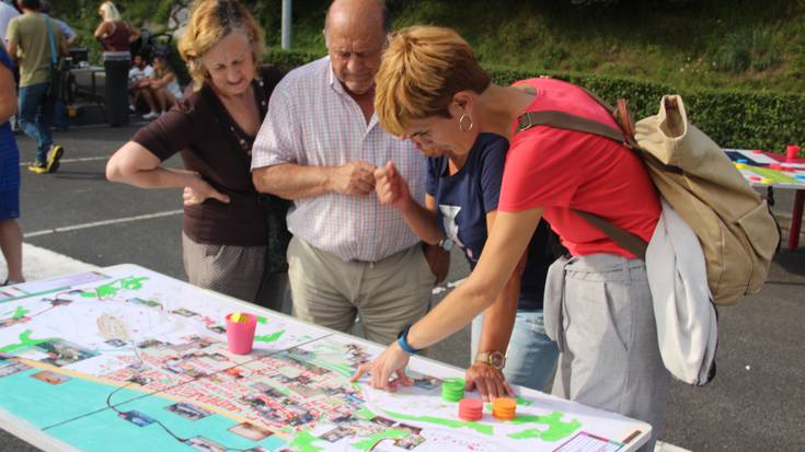 Gaur hasiko dira Hiruerreketako festak