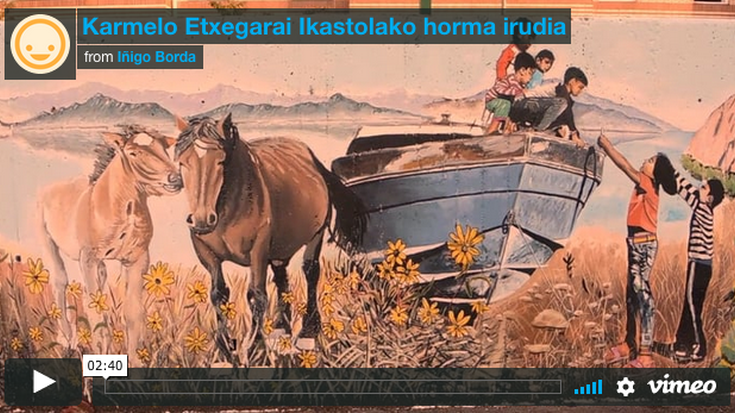 HARA! Karmelo Etxegarai Ikastolan egindako horma irudiaren prozesua bideoan jaso du Iñigo Bordak