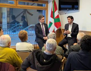 Interesa piztu du Noël d'Anjou eta Mikel Jauregi sailburuen hitzaldiak