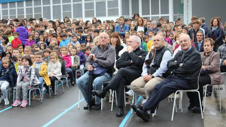 Eraikin berritua inauguratu du Iraurgi Ikastetxeak