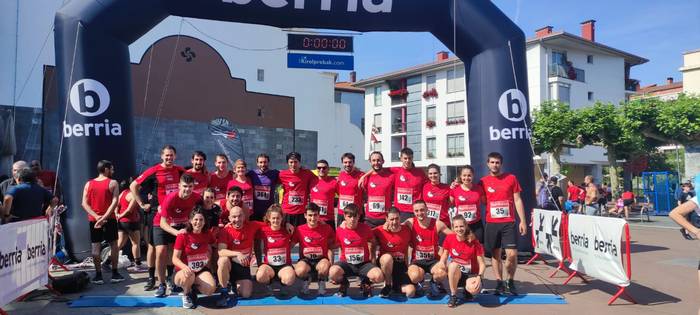 Hamarnaka zumaiar, Lasterbidean herri egitasmoan