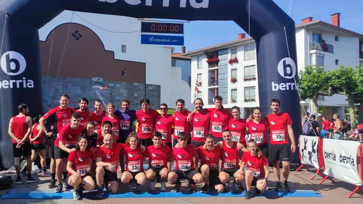 Hamarnaka zumaiar, Lasterbidean herri egitasmoan