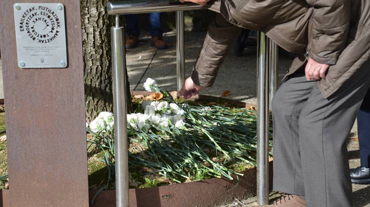 'Hurrengoa zu' erakusketa zabalduko dute bihar Merkatu plazan